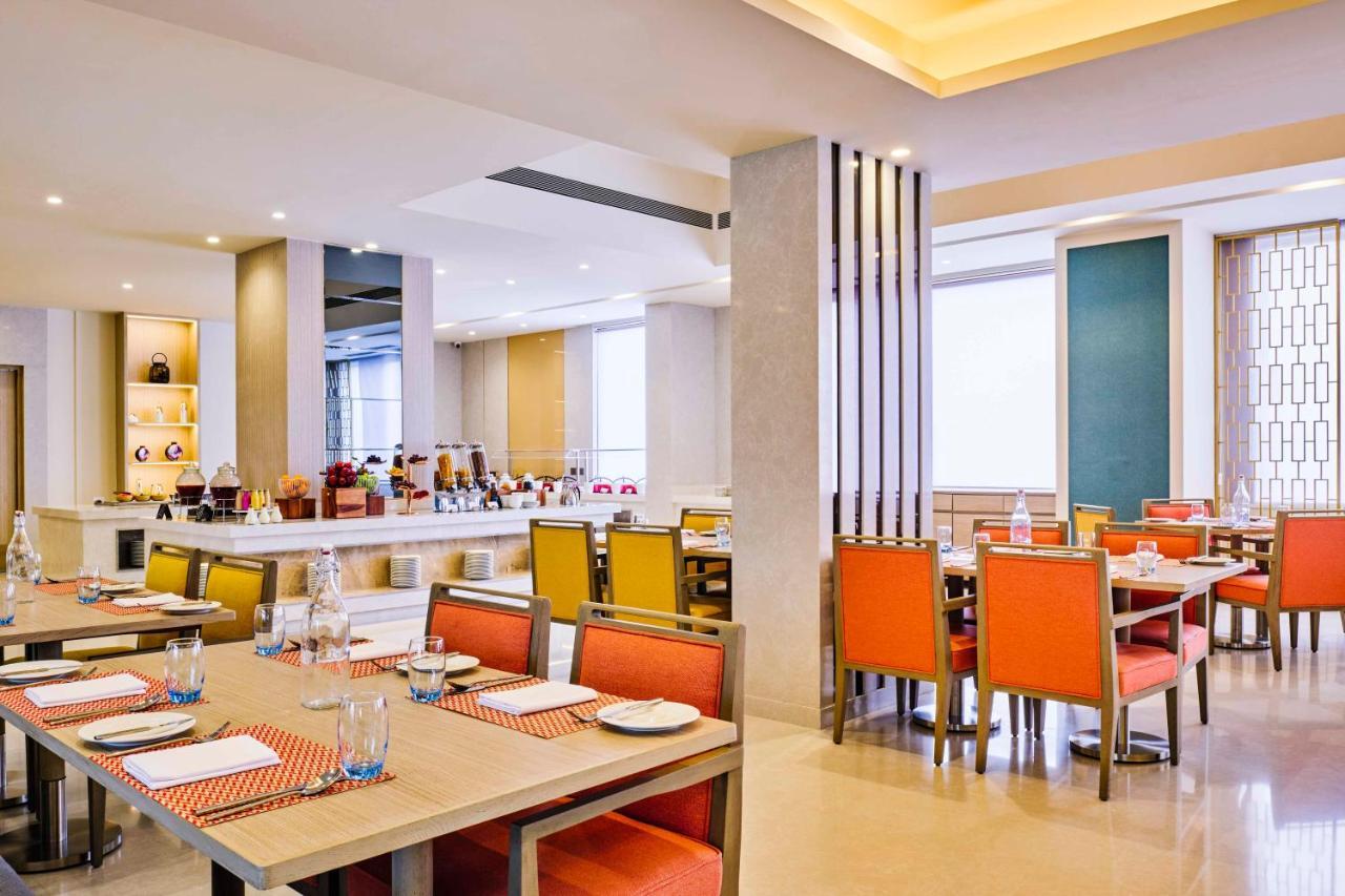 Vivanta Ahmedabad Sg Highway Luaran gambar