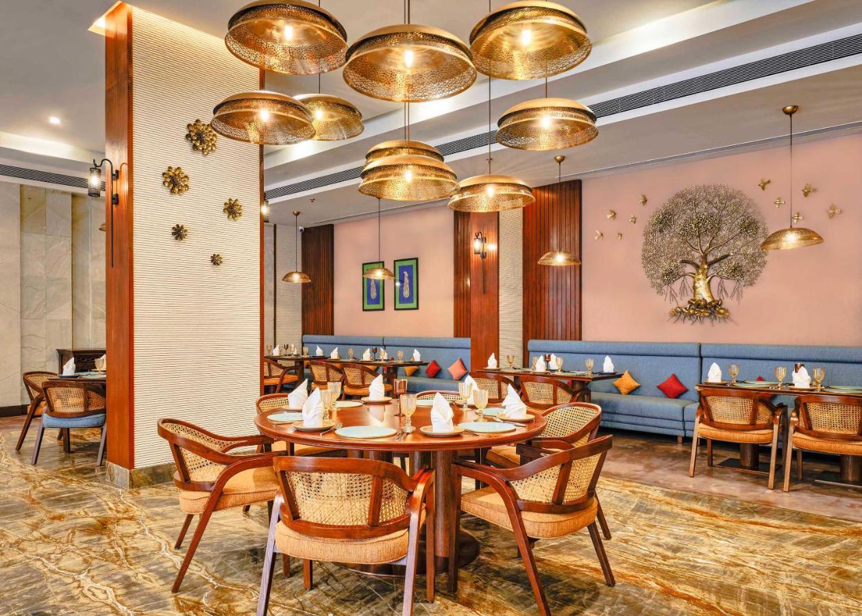 Vivanta Ahmedabad Sg Highway Luaran gambar