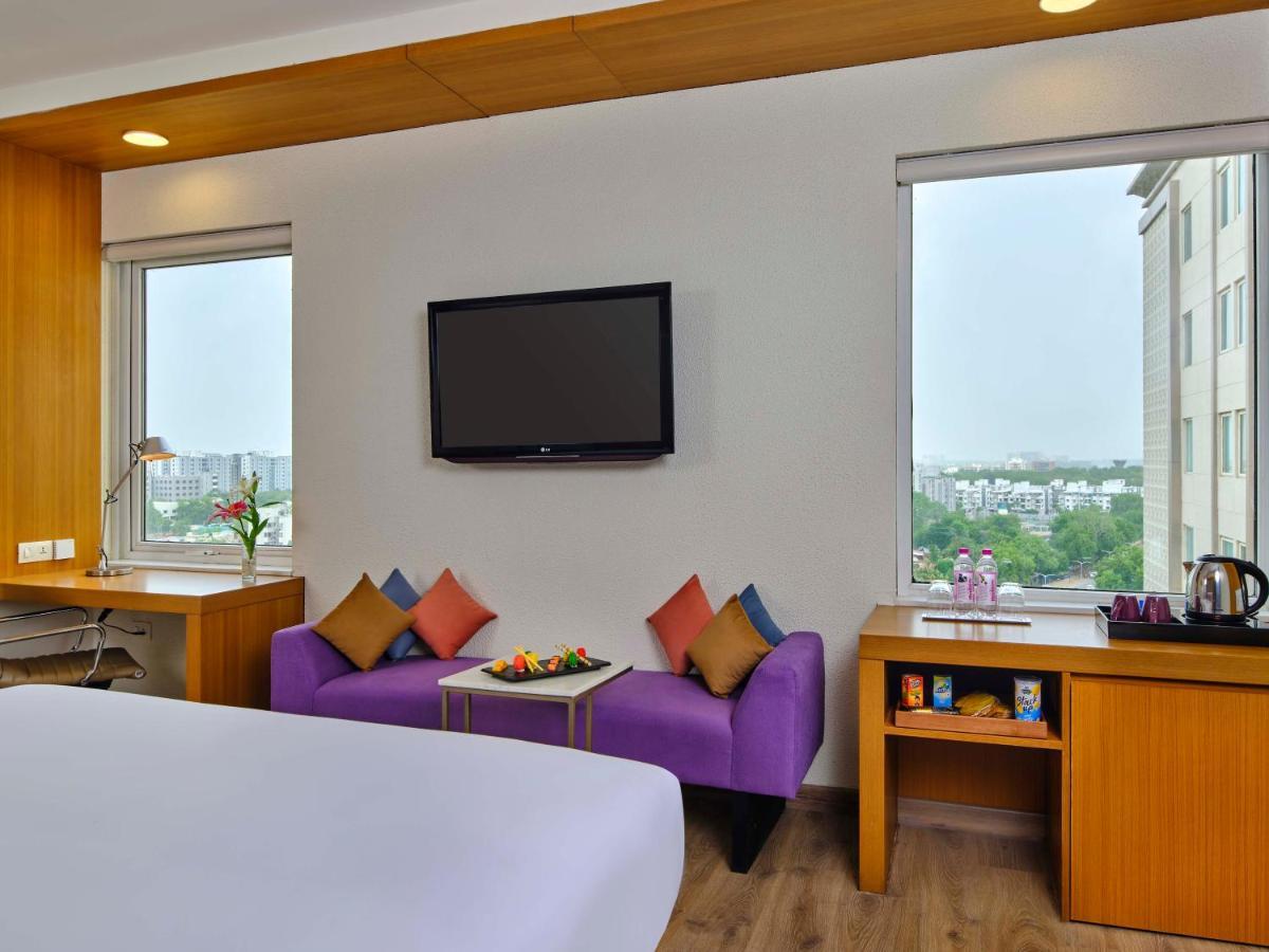 Vivanta Ahmedabad Sg Highway Luaran gambar